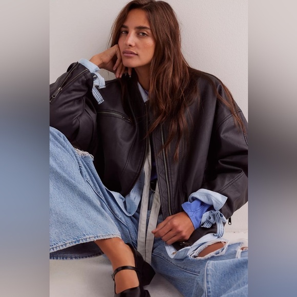 FREE PEOPLE NEW Vinny Vegan Black Bomber L - Picture 2 of 9